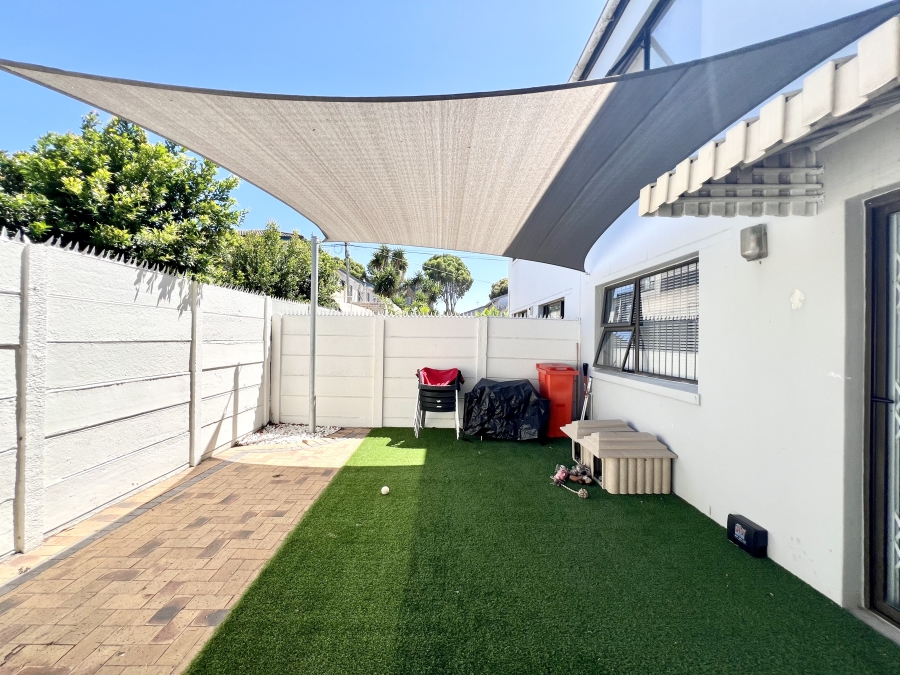 2 Bedroom Property for Sale in Flamingo Vlei Western Cape